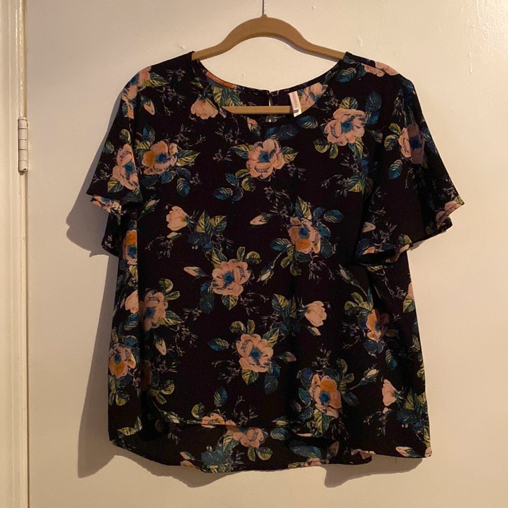 Floral Flutter Sleeve Top